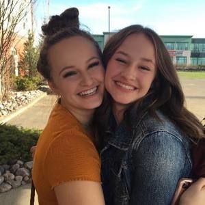 Meet your Posher, Abby